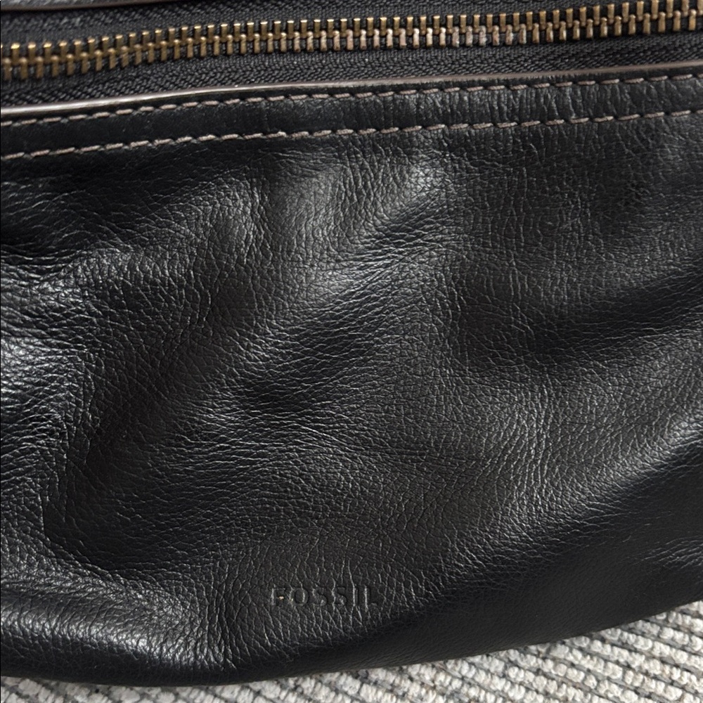 Fossil leather black cross body - Picture 3 of 16